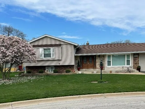 462 Mulberry Ln, Wood Dale, IL 60191