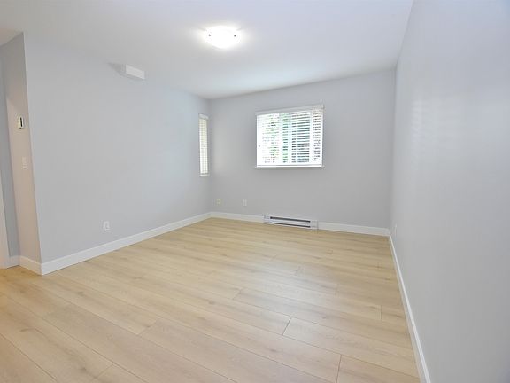 5th image of 15402 96a Ave