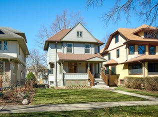 141 S Taylor Ave, Oak Park, IL 60302