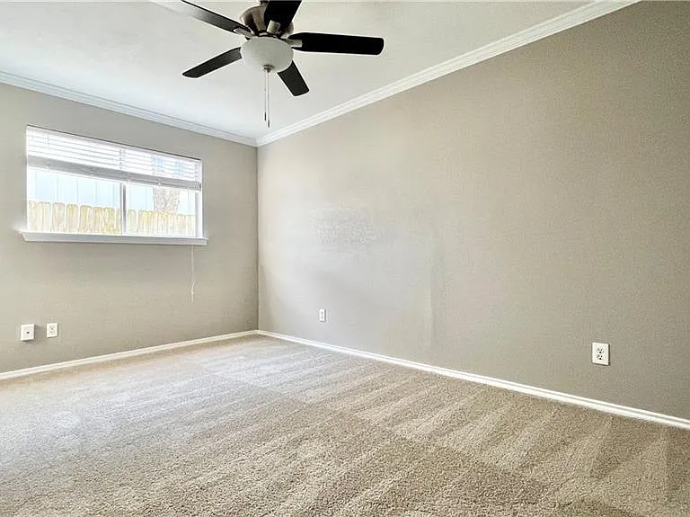 11909 Hardwood Trl — Photo 6