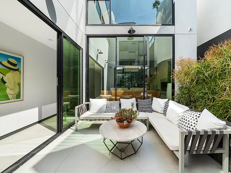 838 California Ave — Photo 45