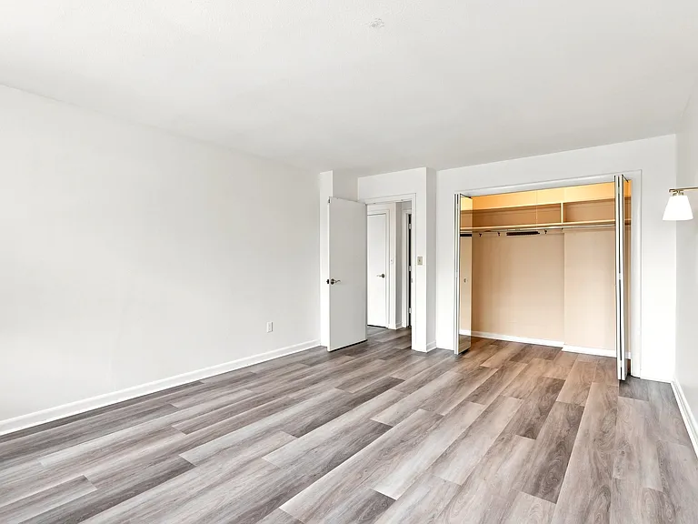 20 Hammond Pond Pkwy #208 — Photo 15