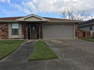 7331 Cranbrook Dr, New Orleans, LA 70128