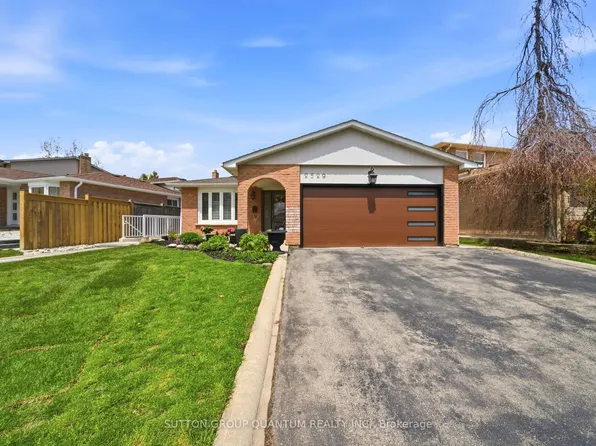 2529 Cavendish Dr #Basement, Burlington, ON L7P 4J5