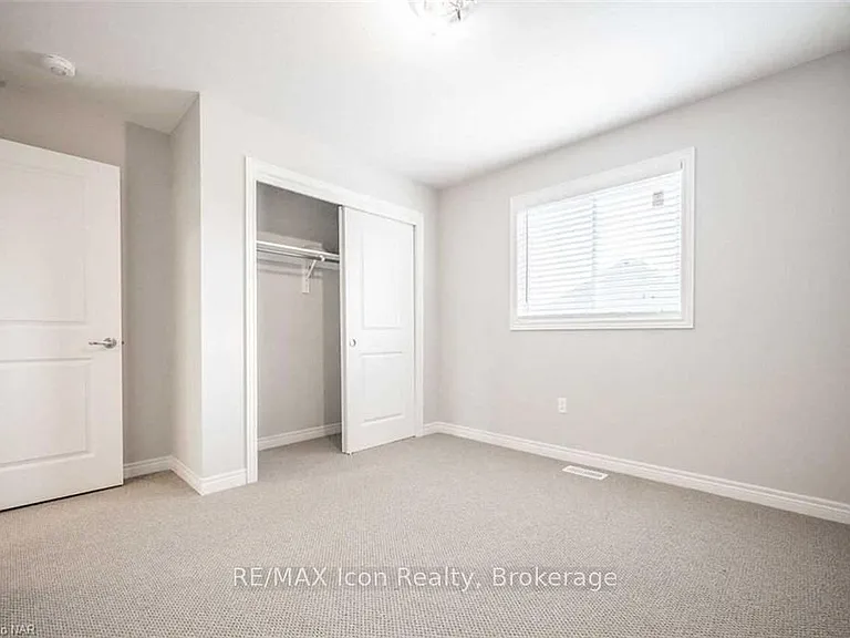 135 Acacia Rd — Photo 18