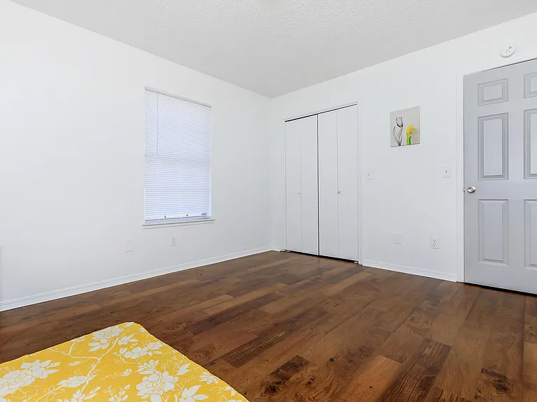 404 S 23rd Pl #1 — Photo 27