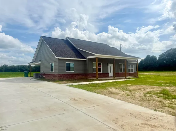 63 Foxchase Dr, Mason, TN 38049