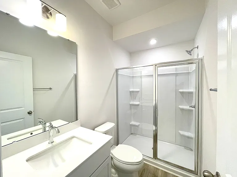 5005 Layman Dr — Photo 7