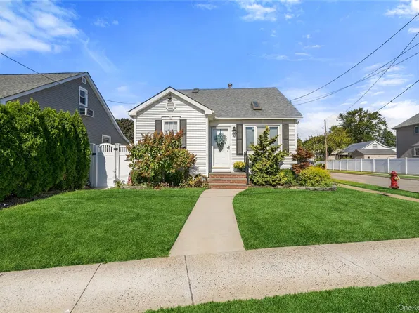 2365 Swenson Place, Bellmore, NY 11710