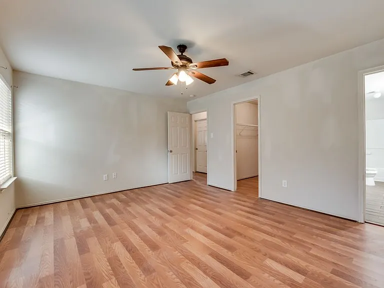 10333 Bear Hollow Dr — Photo 12