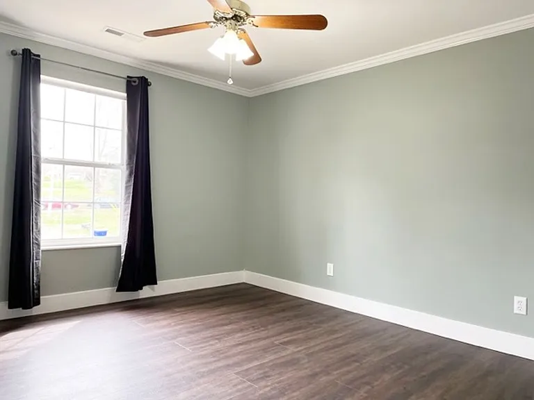 1301 Woodridge Dr — Photo 12