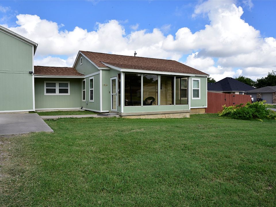 1st image of 3250 Broadmoor Dr