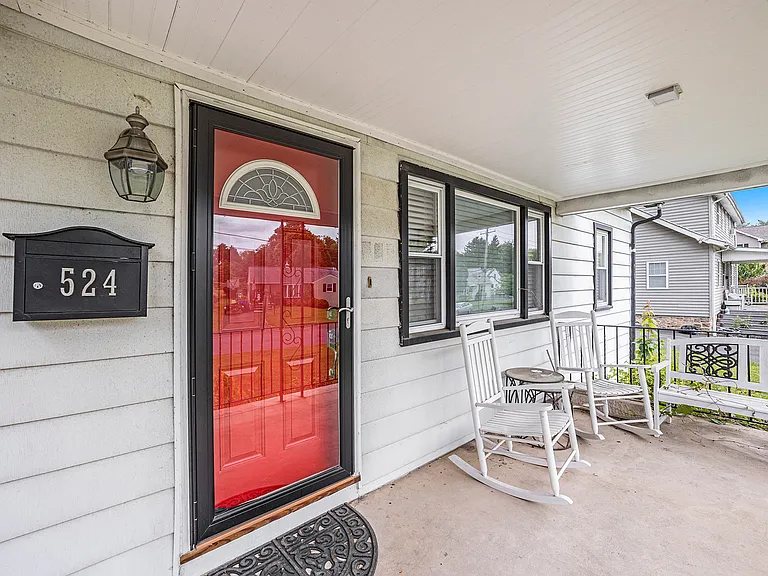 524 Continental Rd — Photo 30