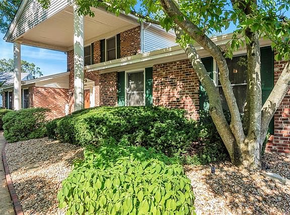 3rd image of 14904 Greenberry Hill Ct