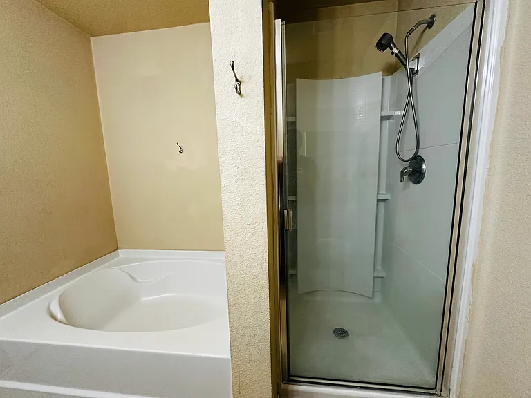 3916 Jeanette Ln — Photo 7