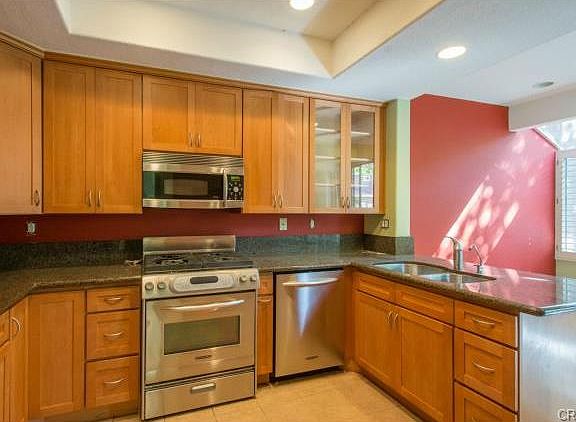 2nd image of 124 Matisse Cir #110