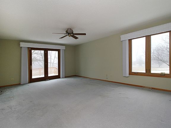 2nd image of 819 Winter Park Dr #819