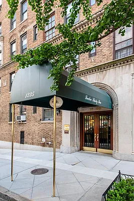 1235 Park Avenue #6A in Carnegie Hill, Manhattan | StreetEasy