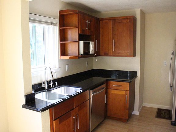 5th image of 2755 Mauricia Ave