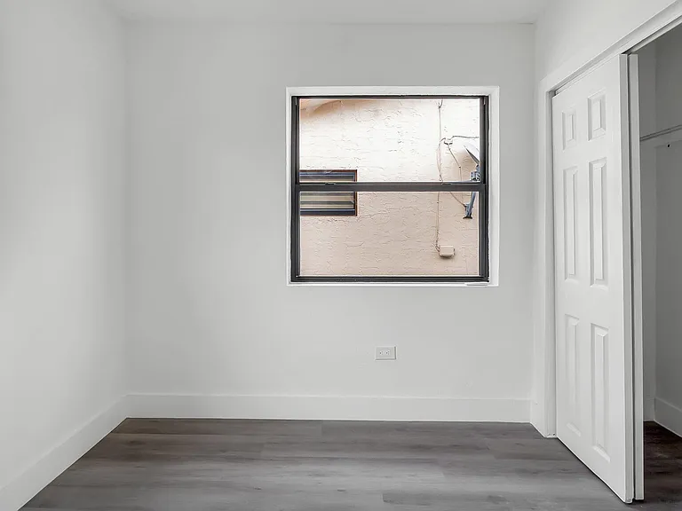 5015 SW 25th St — Photo 13