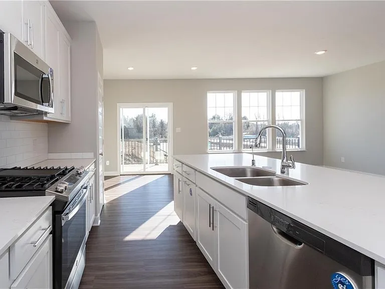 7073 Adalene Ln — Photo 24