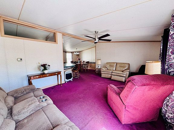 5th image of 45 Phillips Dr