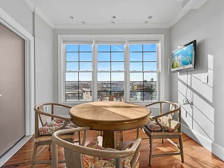 99 D St #PENTHOUSE — Photo 14