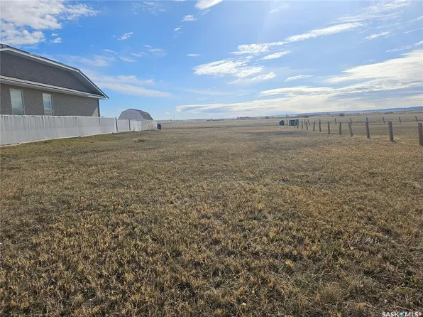 104 Lonsdale STREET, Maple Creek, SK S0N 1N0