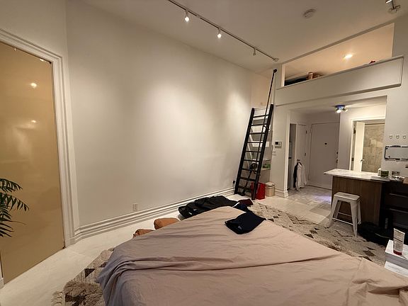 4th image of 72 Irving Pl APT 2B