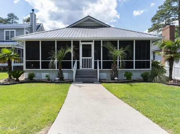 193 Turtle Cove Drive, Elizabethtown, NC 28337
