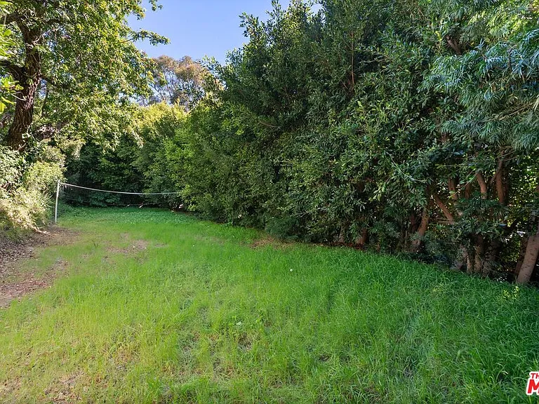 510 Toyopa Dr — Photo 30