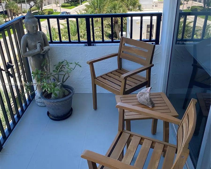 531 N Ocean #611
