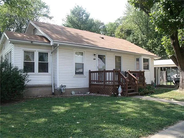 100 W Hueckel St photo 1