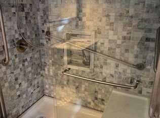 1316 10th St #B, Anacortes, WA 98221