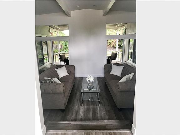 4th image of 4949 Heatherdale Ln