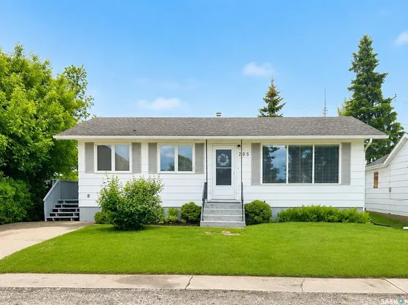 205 4th AVENUE W, Shellbrook, SK S0J 2E0