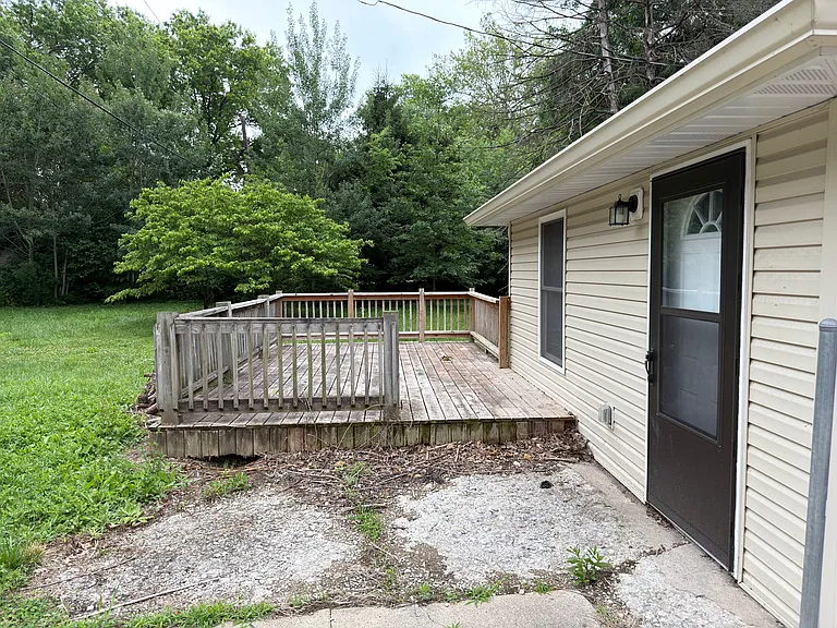 5320 Southeastern Ave — Photo 32