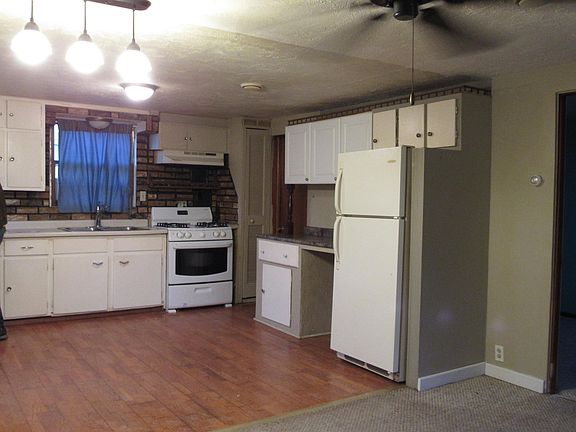 3rd image of 1416 N 28th St