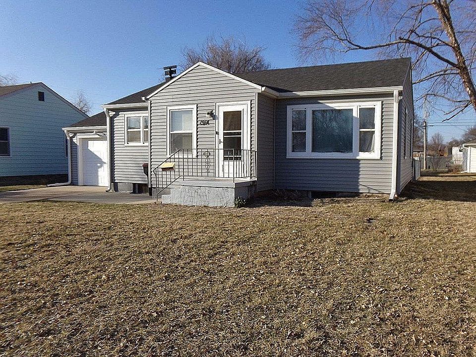 1914 Elk St Beatrice NE 68310 Zillow