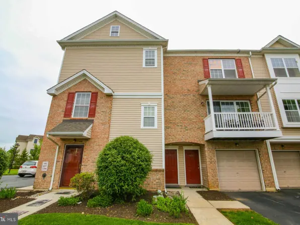 6810 Pioneer Dr, Macungie, PA 18062