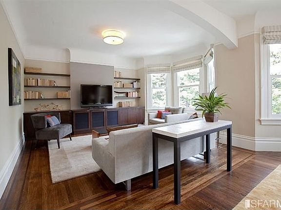 2nd image of 1121 Lincoln Way
