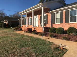 107 Hillbrook Dr, Spartanburg, SC 29307