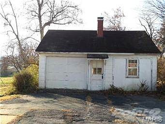 The one car garage can easily be a two car garage and has some f