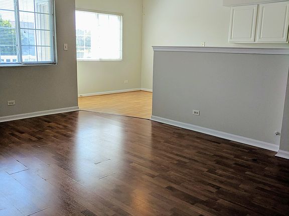 2nd image of 141 Heather Glen Dr #141