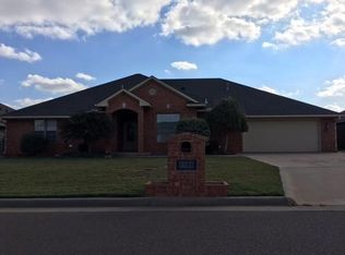 1108 Stephanie Ln, Altus, OK 73521