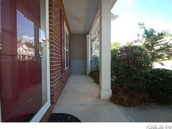 3rd image of 3446 Calpella Ct