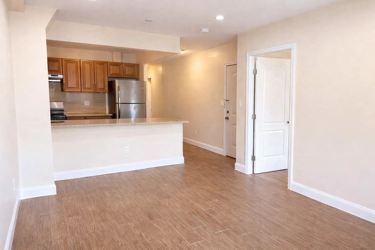 3 bed, $3,300 — Photo 1