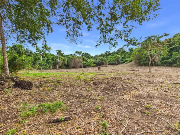 9-H Montpellier PR, St. Croix, VI 00840