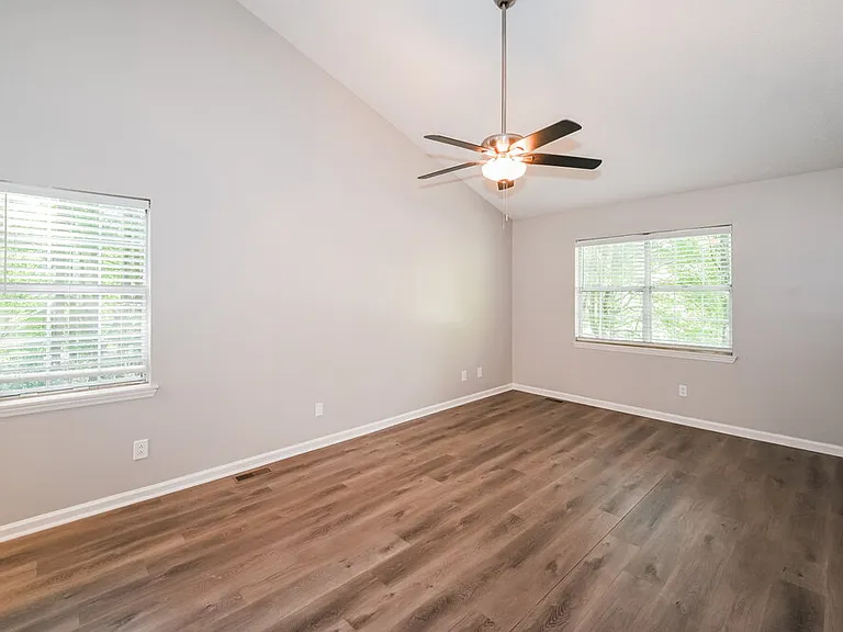 100 Bath Cir — Photo 10