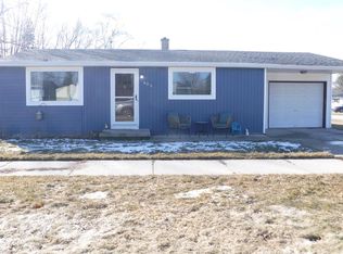 403 E Magnolia Ave, Manitowoc, WI 54220